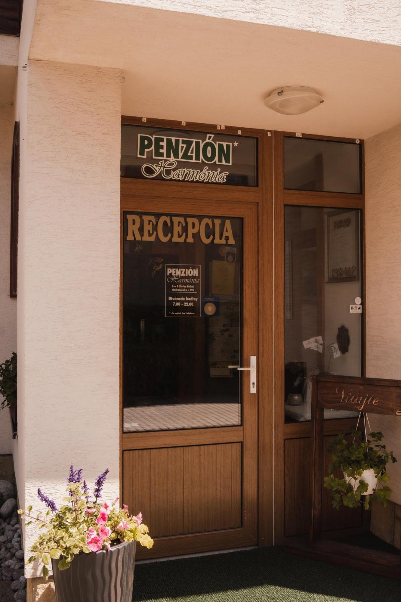 Penzion Harmonia Hotel Liptovsky Mikulas Exterior photo